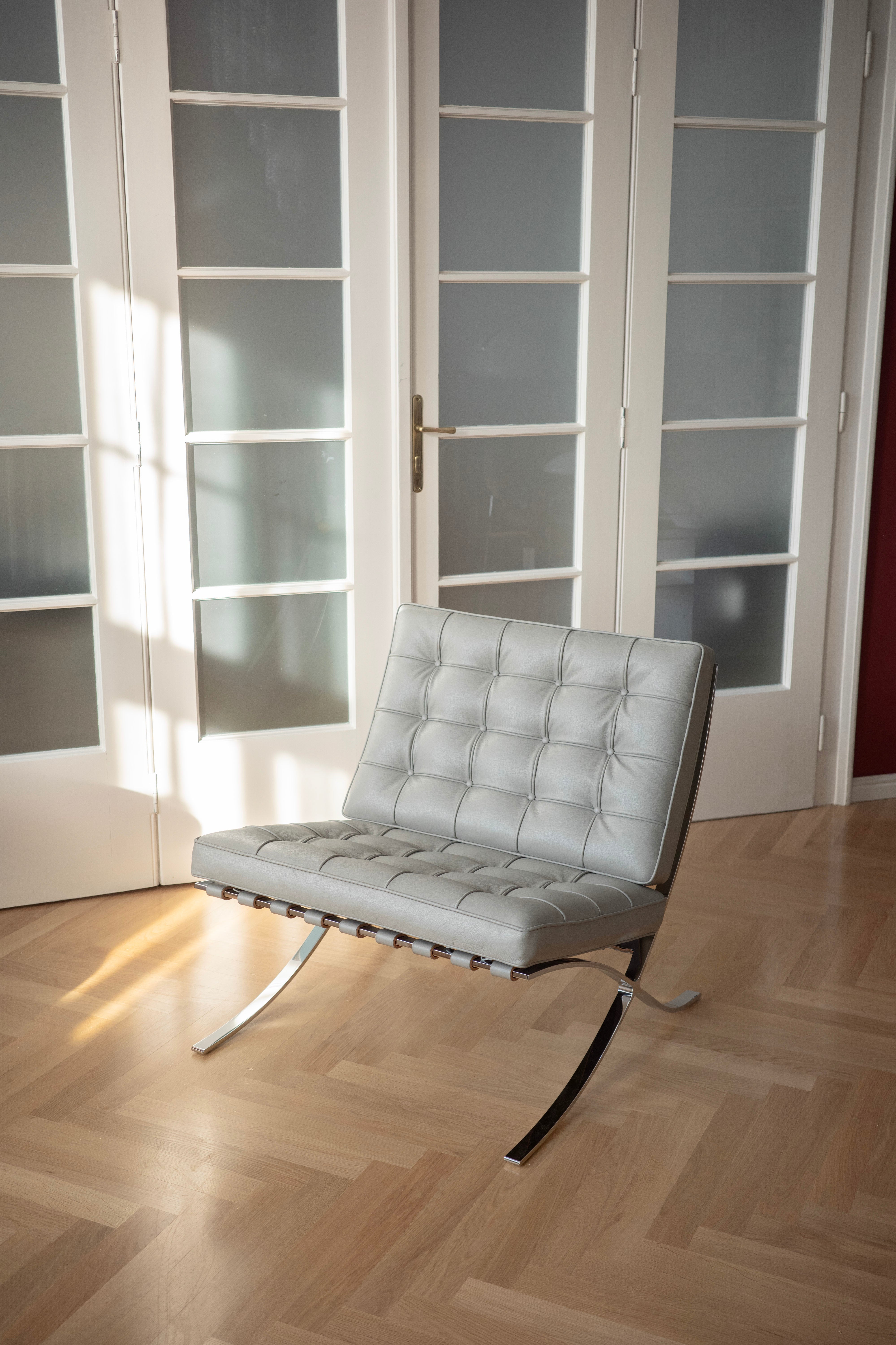 Kreslo Barcelona - Knoll