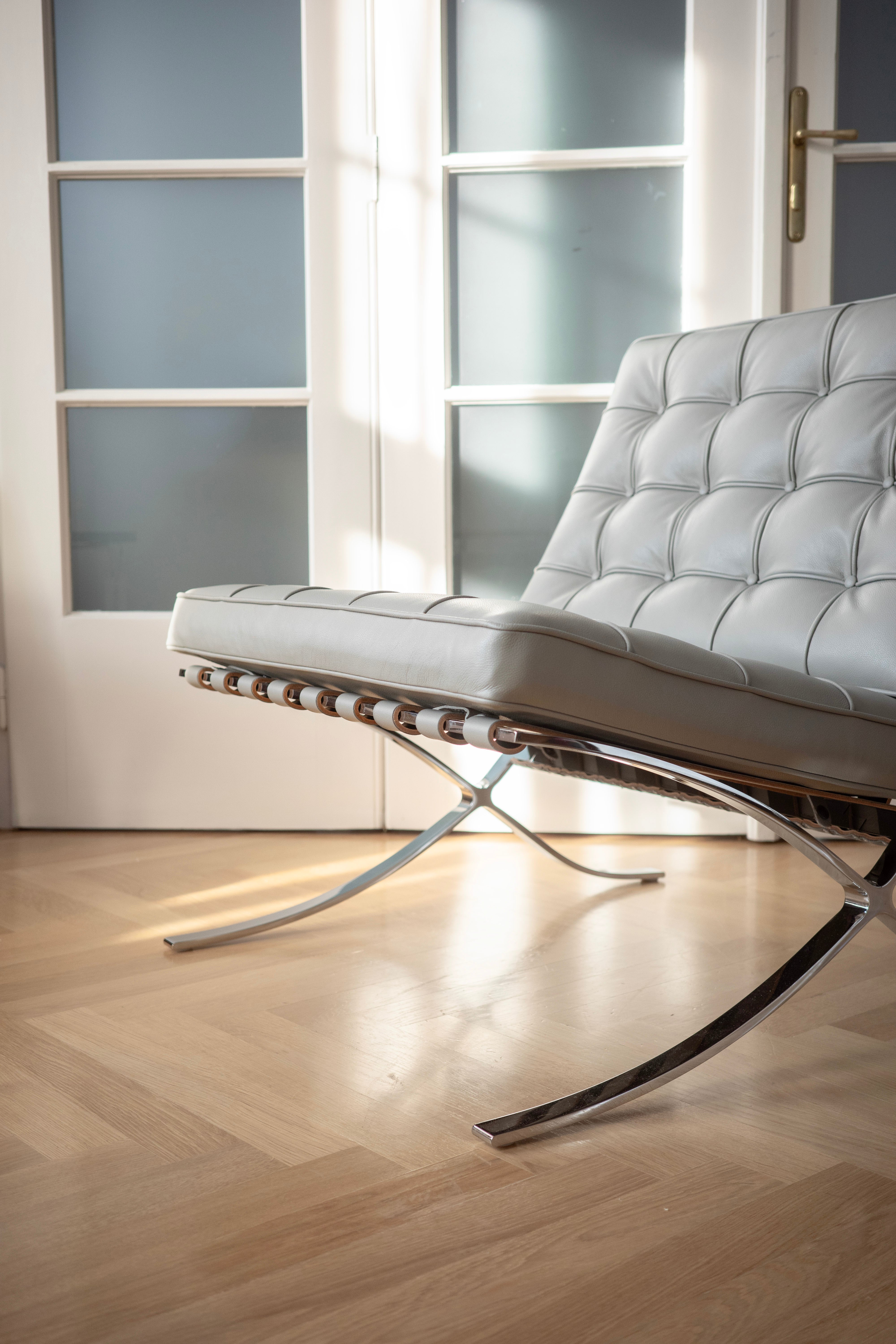 Kreslo Barcelona - Knoll