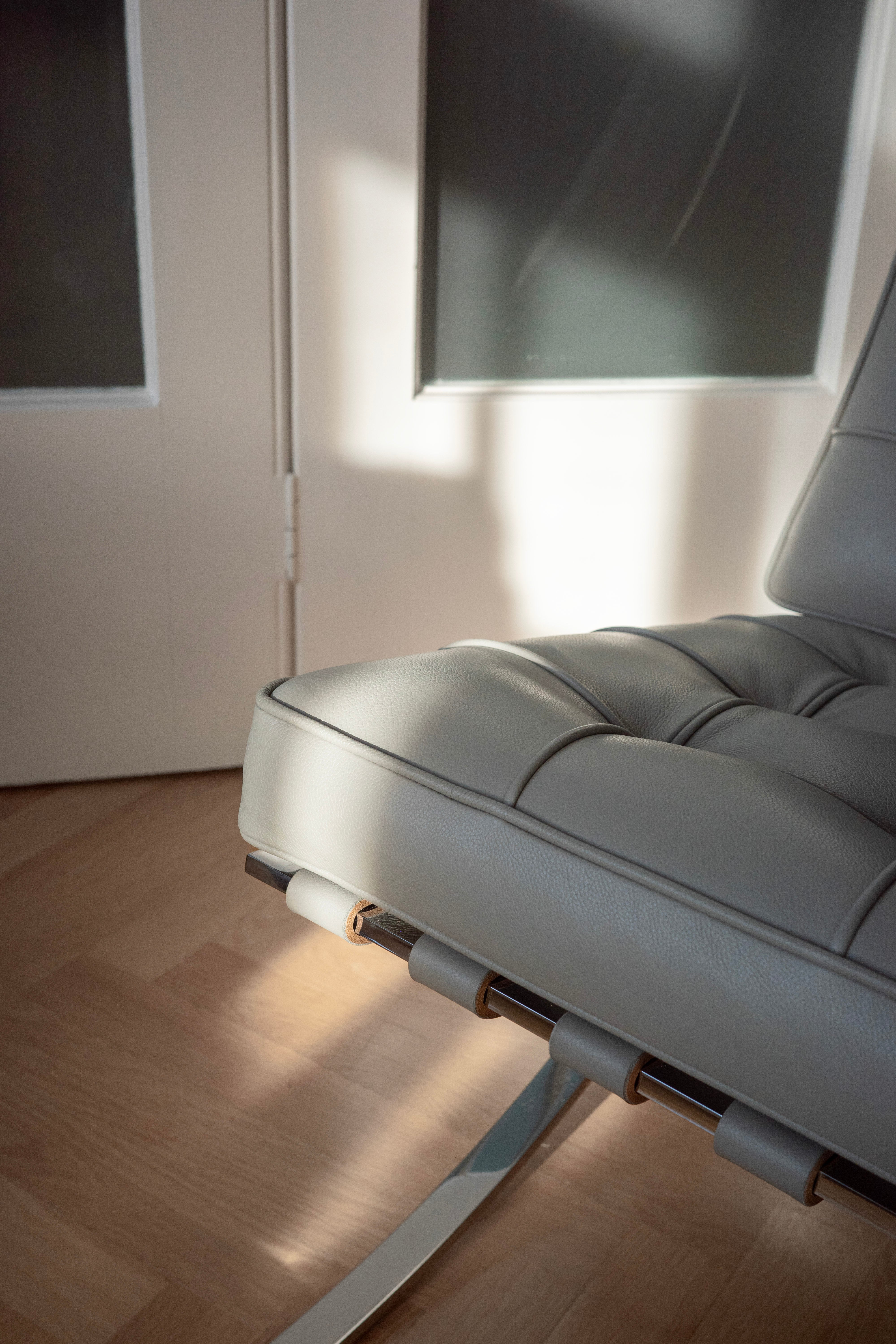 Kreslo Barcelona - Knoll