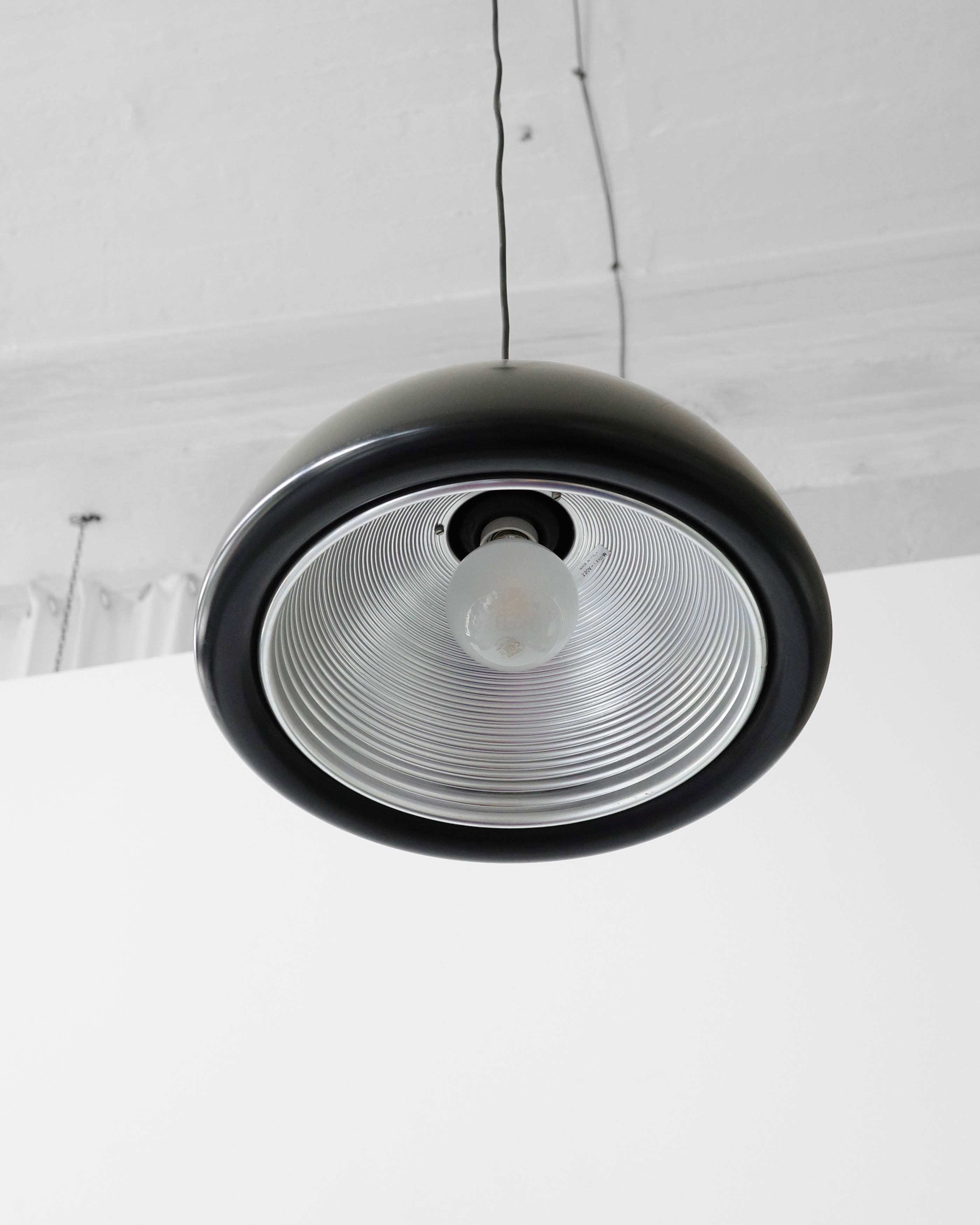 Kovová lampa, 1980s