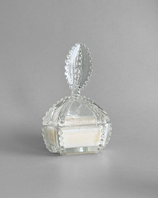 SO.Lavish candle