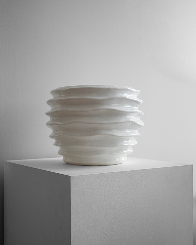 Biely keramický črepník, 1990's