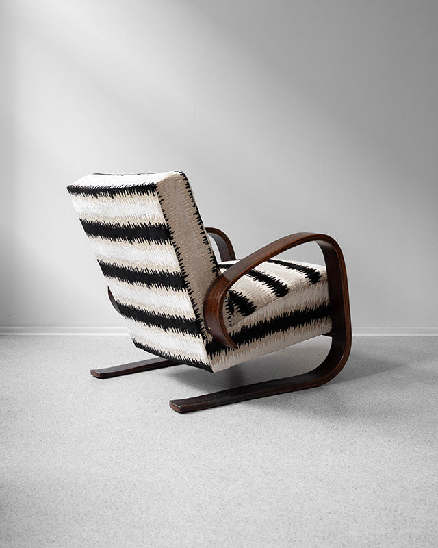 Art Deco kreslo „Tank“ Miroslav Navrátil, Československo, 1960's