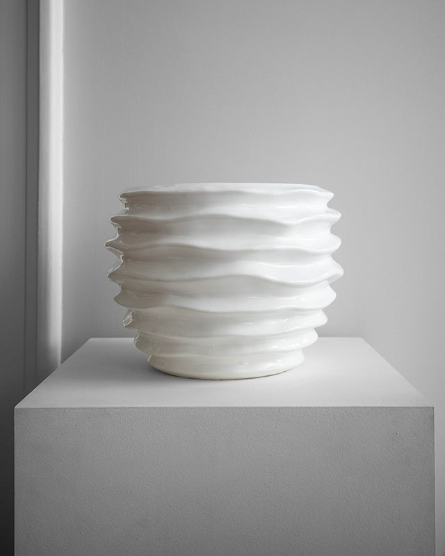 Biely keramický črepník, 1990's