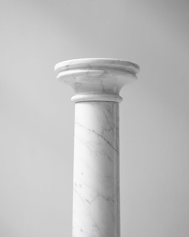 Mramorový stojan