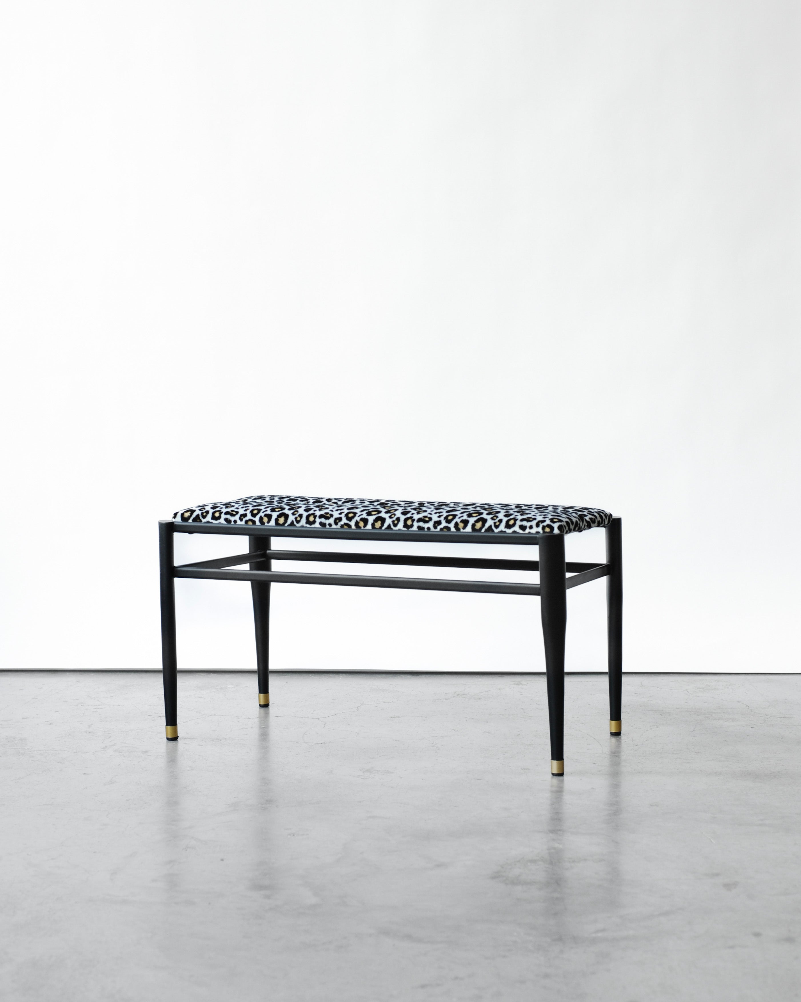 Lavica leopard, 1960s