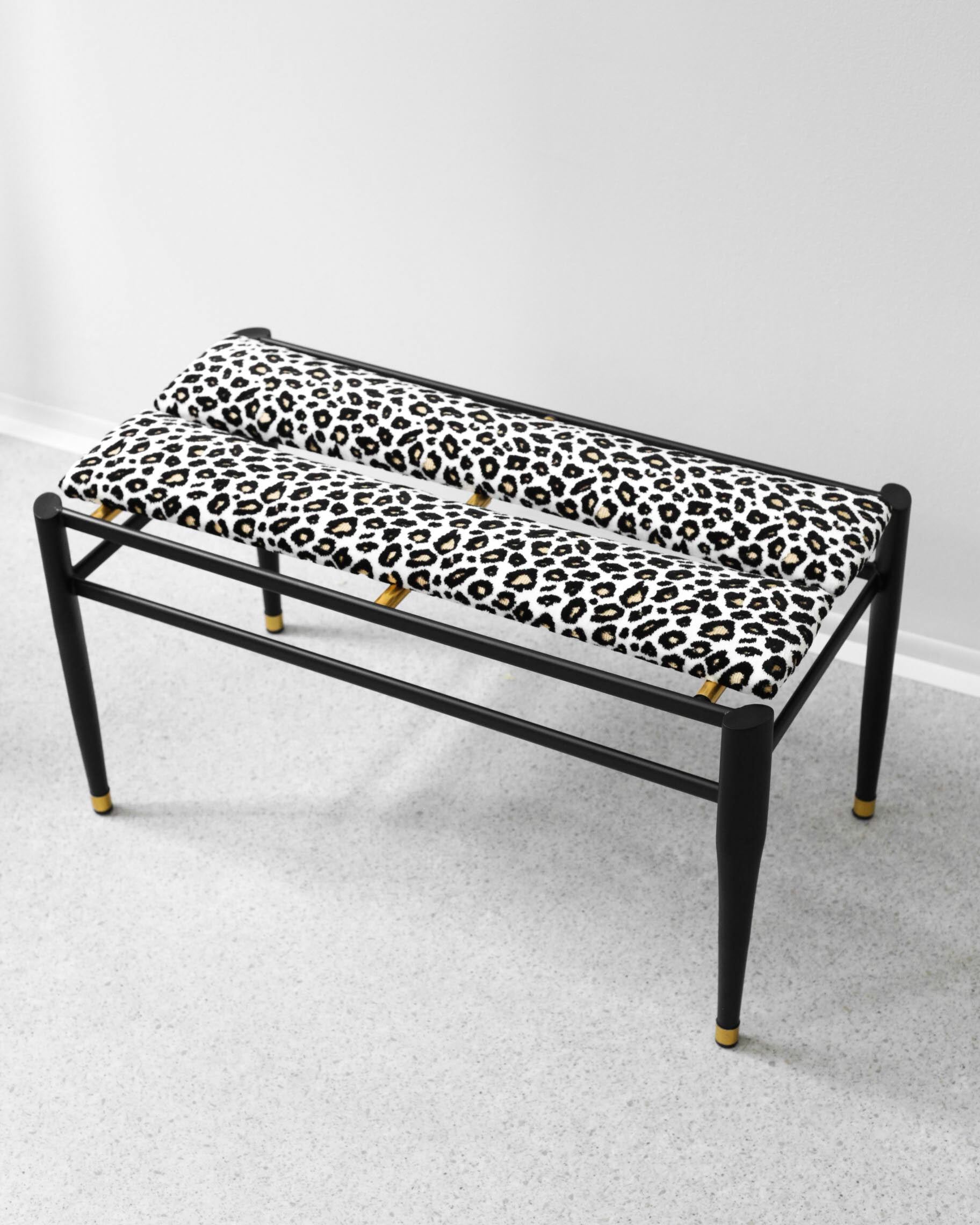 Lavica leopard, 1960s