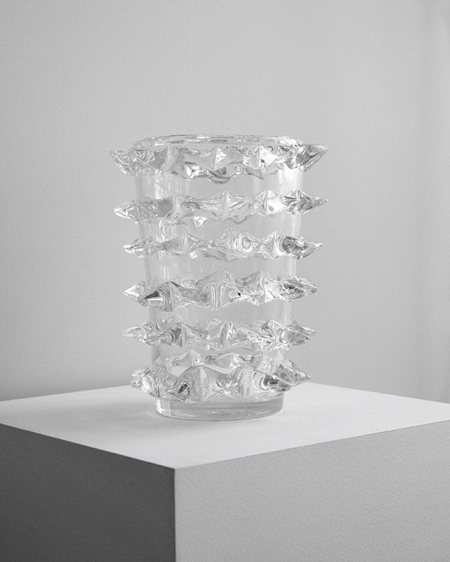 Váza s “rostrato” dizajnom