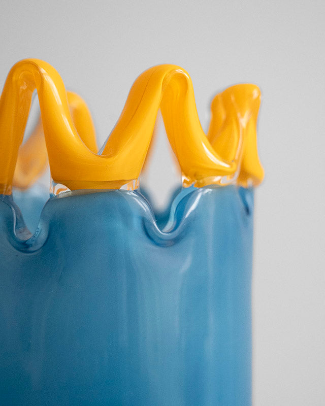 Glass vase with crown