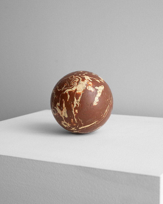 Guľa z Rosso Levanto mramoru, 1970s