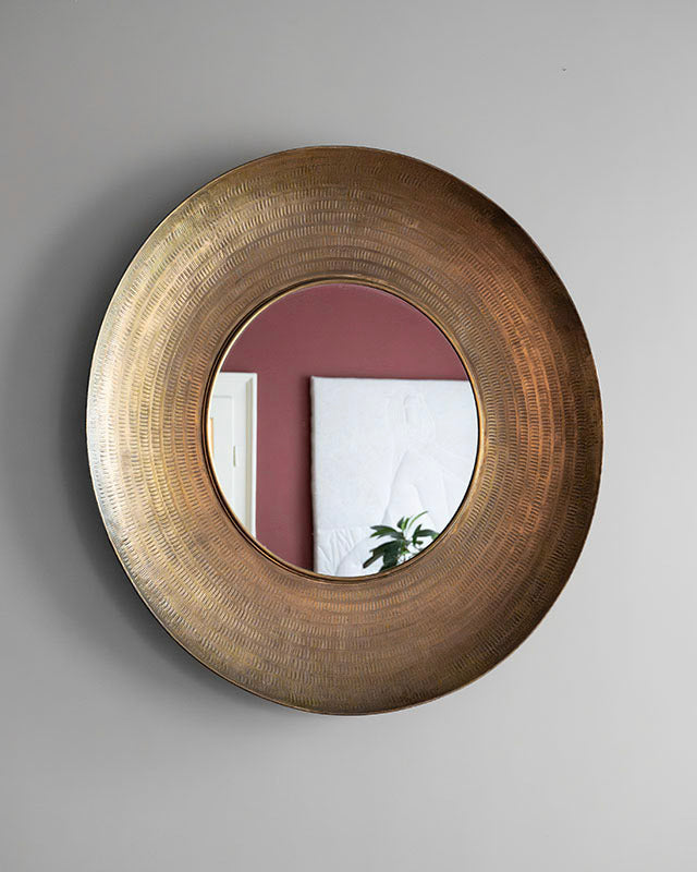 Veľké medené ručne tepané zrkadlo, 1980s