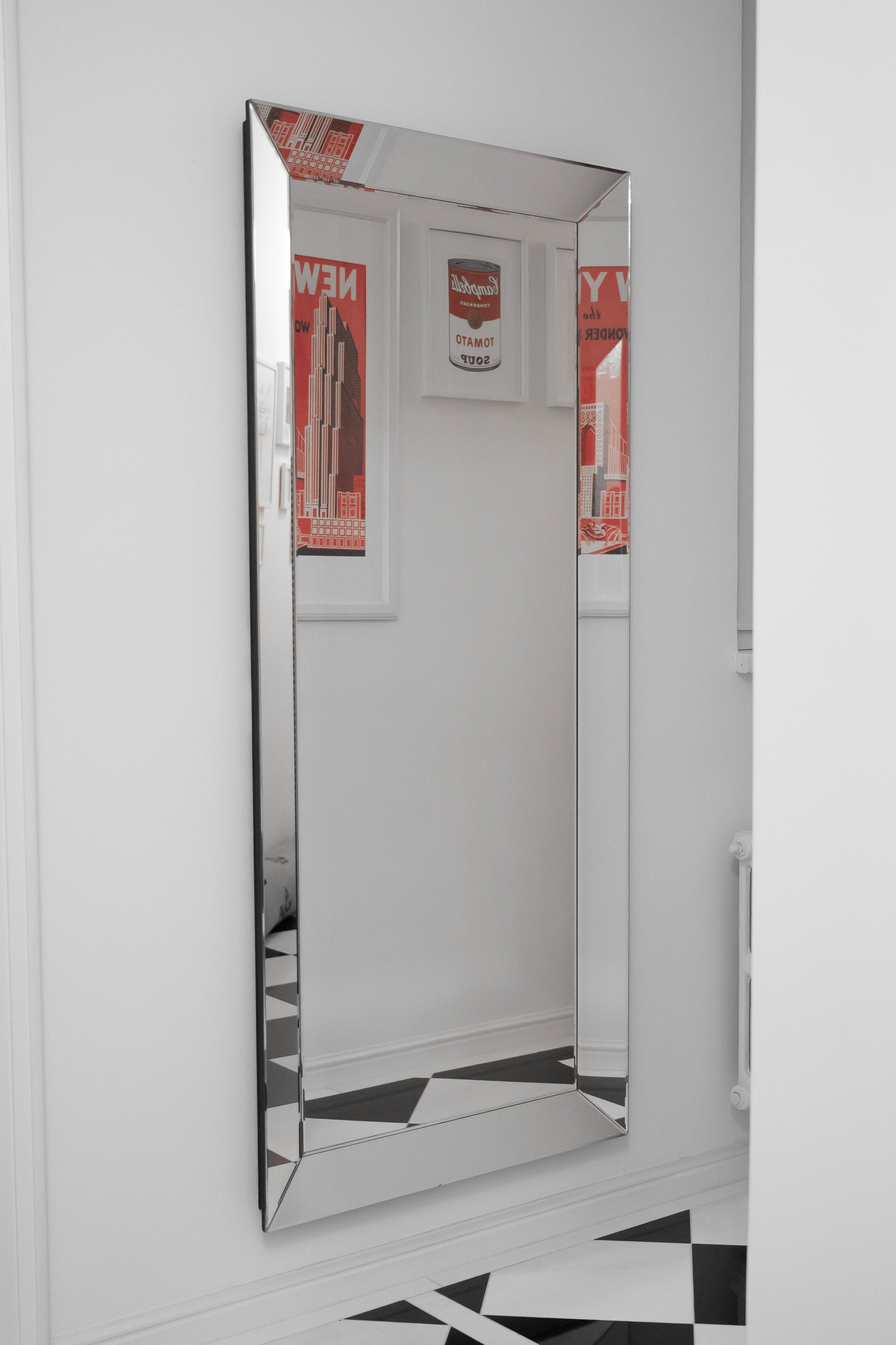 Elegantné veľké zrkadlo