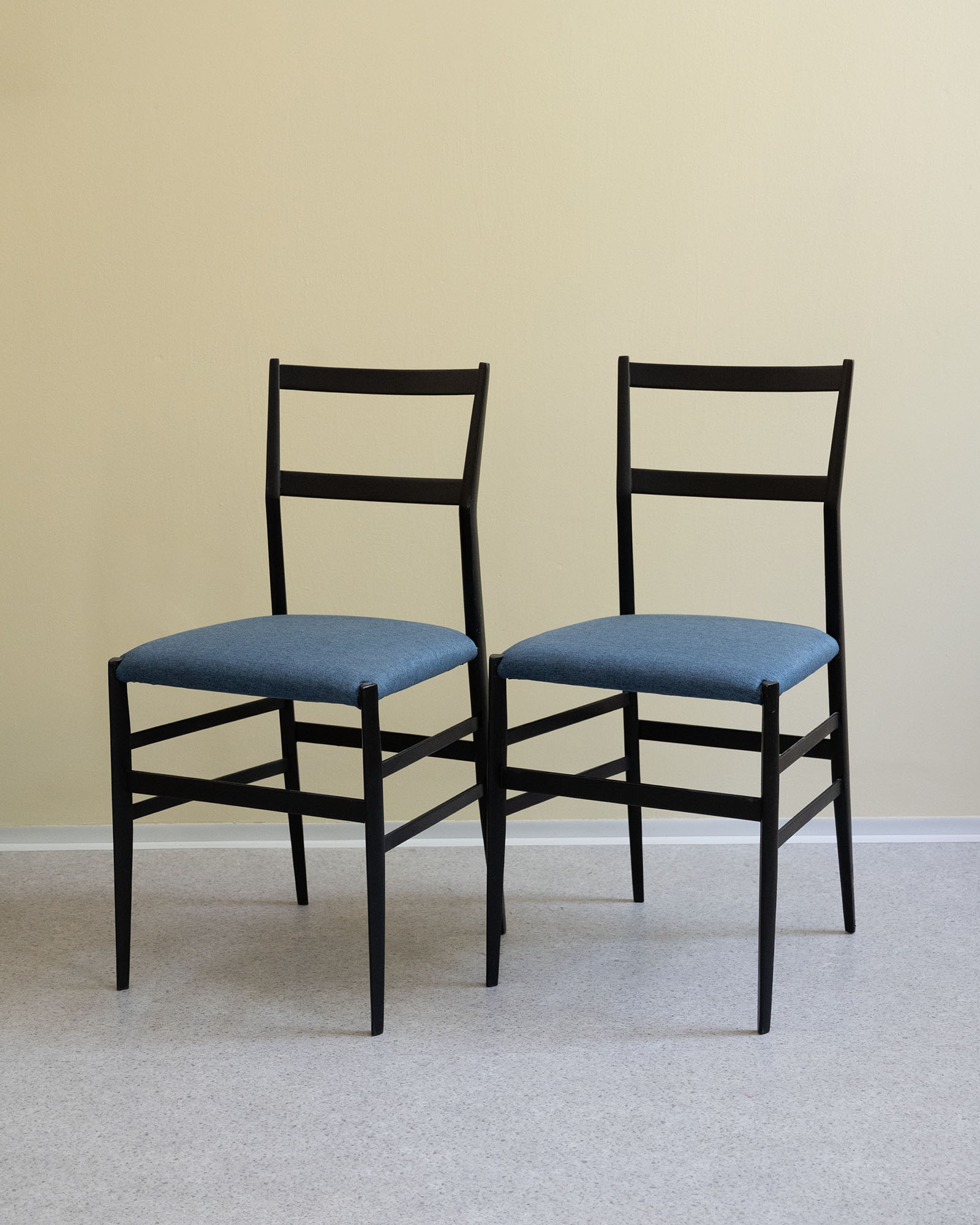Stolička Superleggera, Gio Ponti, Cassina (2ks), 1970s