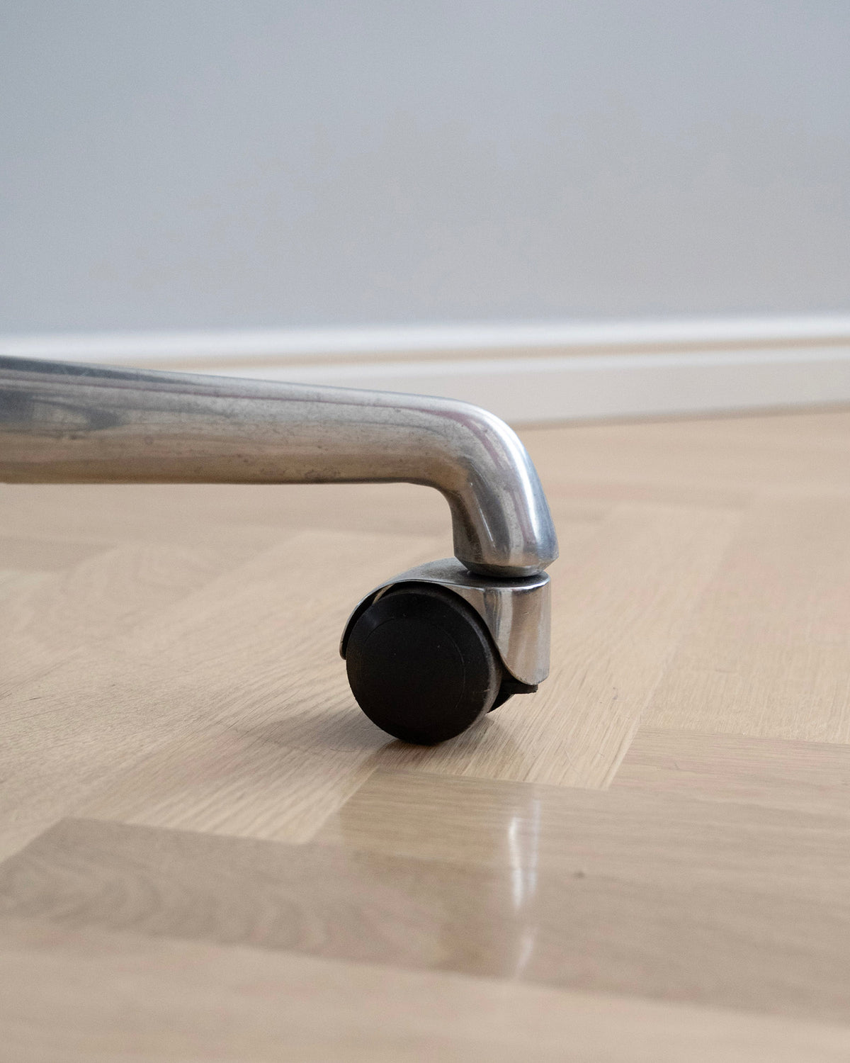 Kancelárska stolička EA 117 Office Chair, ICF, 1980s