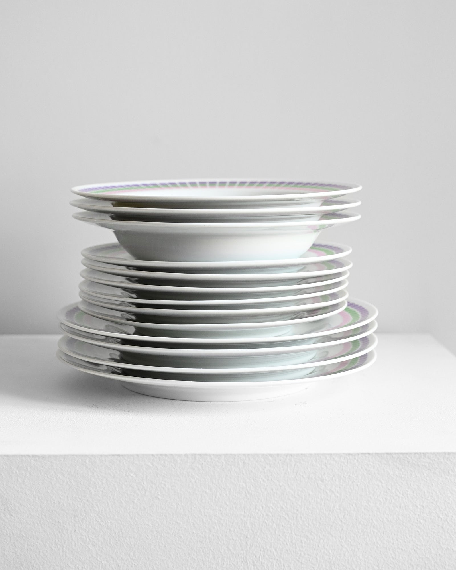 Hravý set tanierov Richard Ginori, 1980s