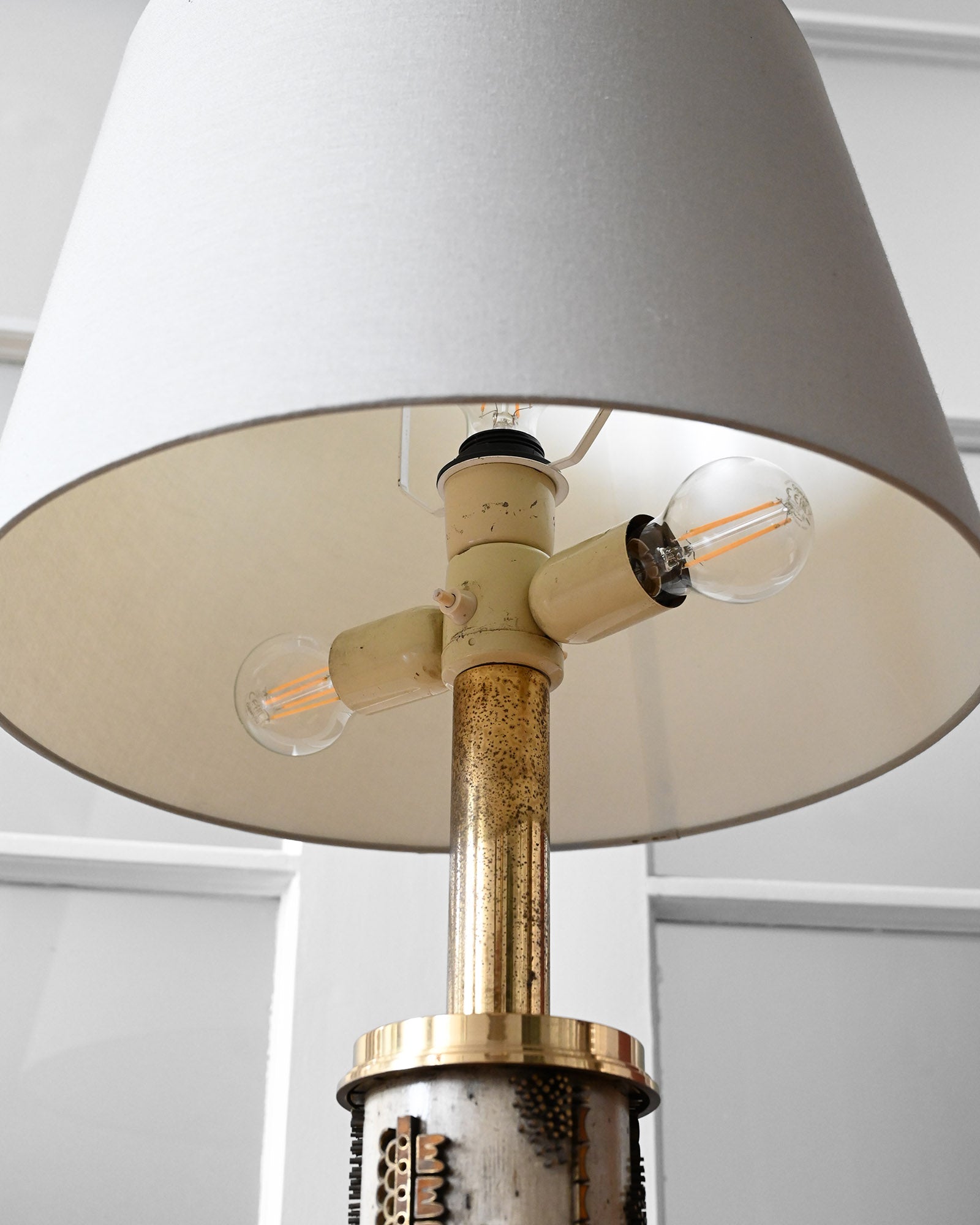 Autorská vysoká lampa brutalizmus, 1970s
