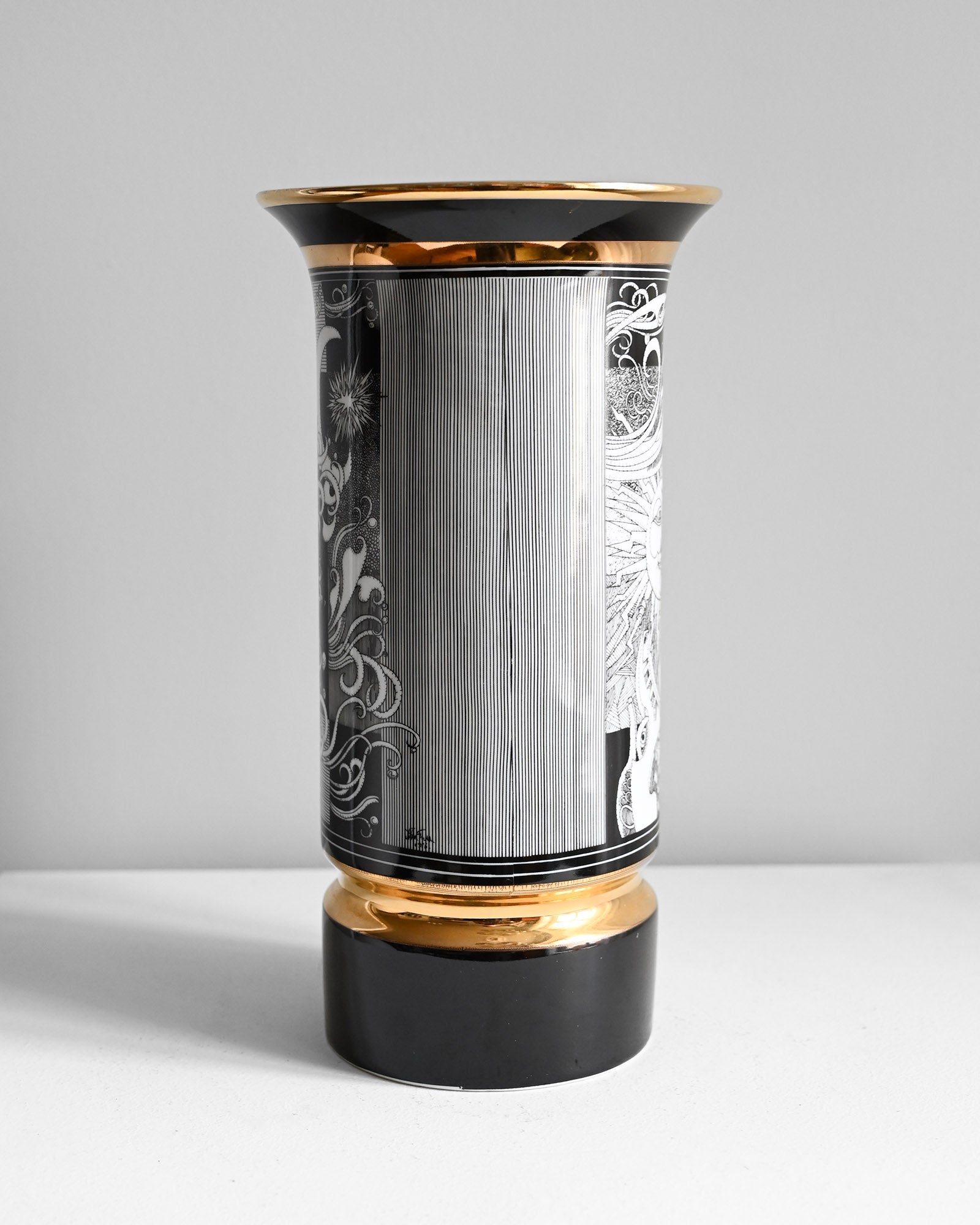 Porcelánová váza Holloháza, 1970s