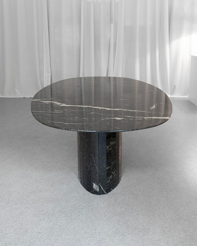 Oválny mramorový jedálenský stôl, Taliansko, 1970s