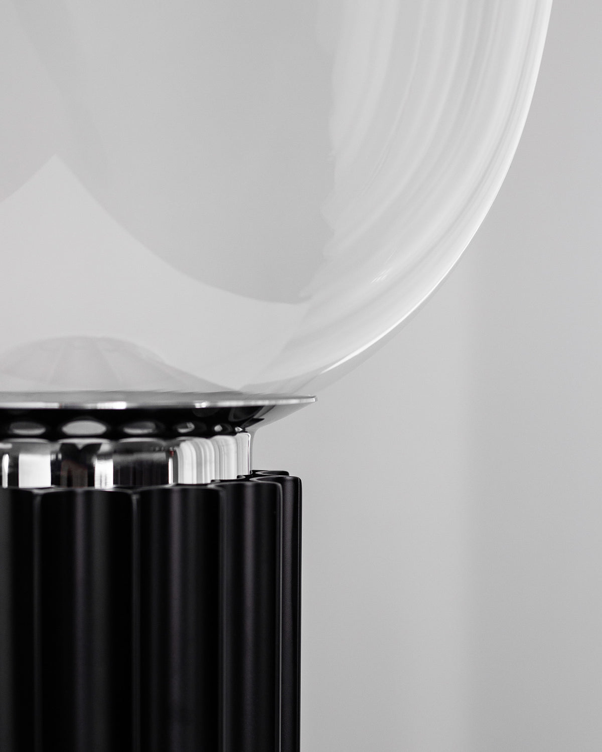 Lampa Taccia, Achille & Pier Giacomo Castiglioni, Flos, 1960s