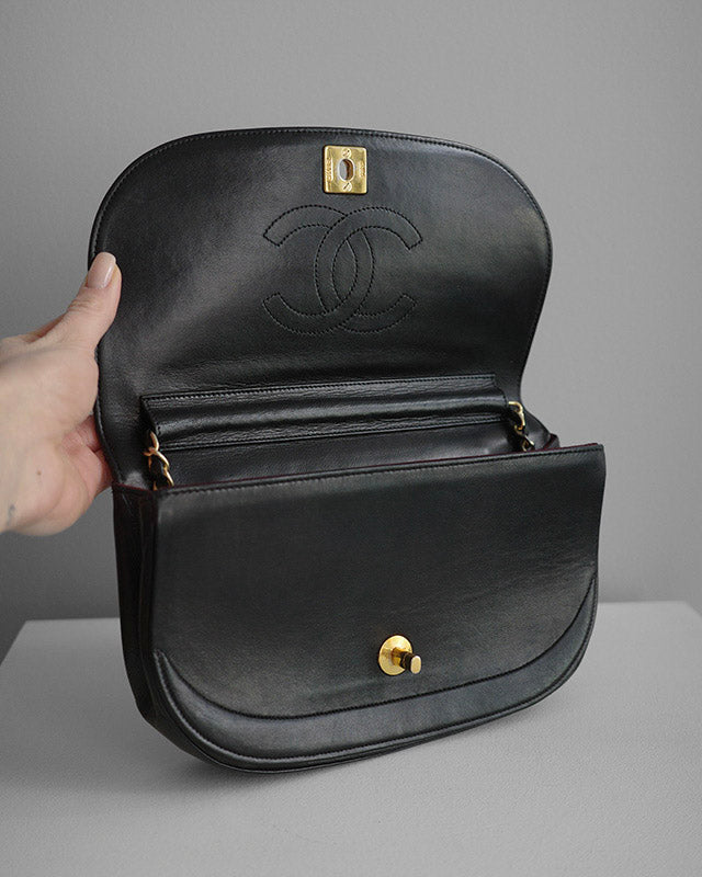 Chanel Half Moon Flap kabelka, 1980s