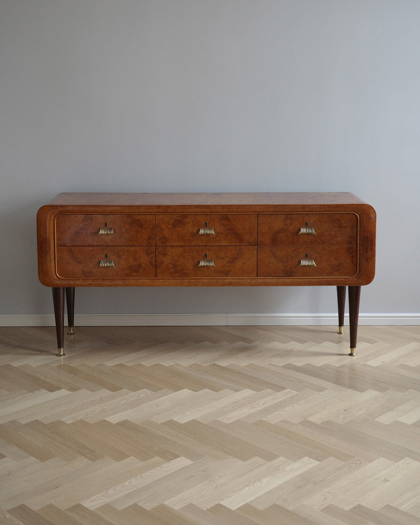 Mid-century komoda s korenicou, 1950s