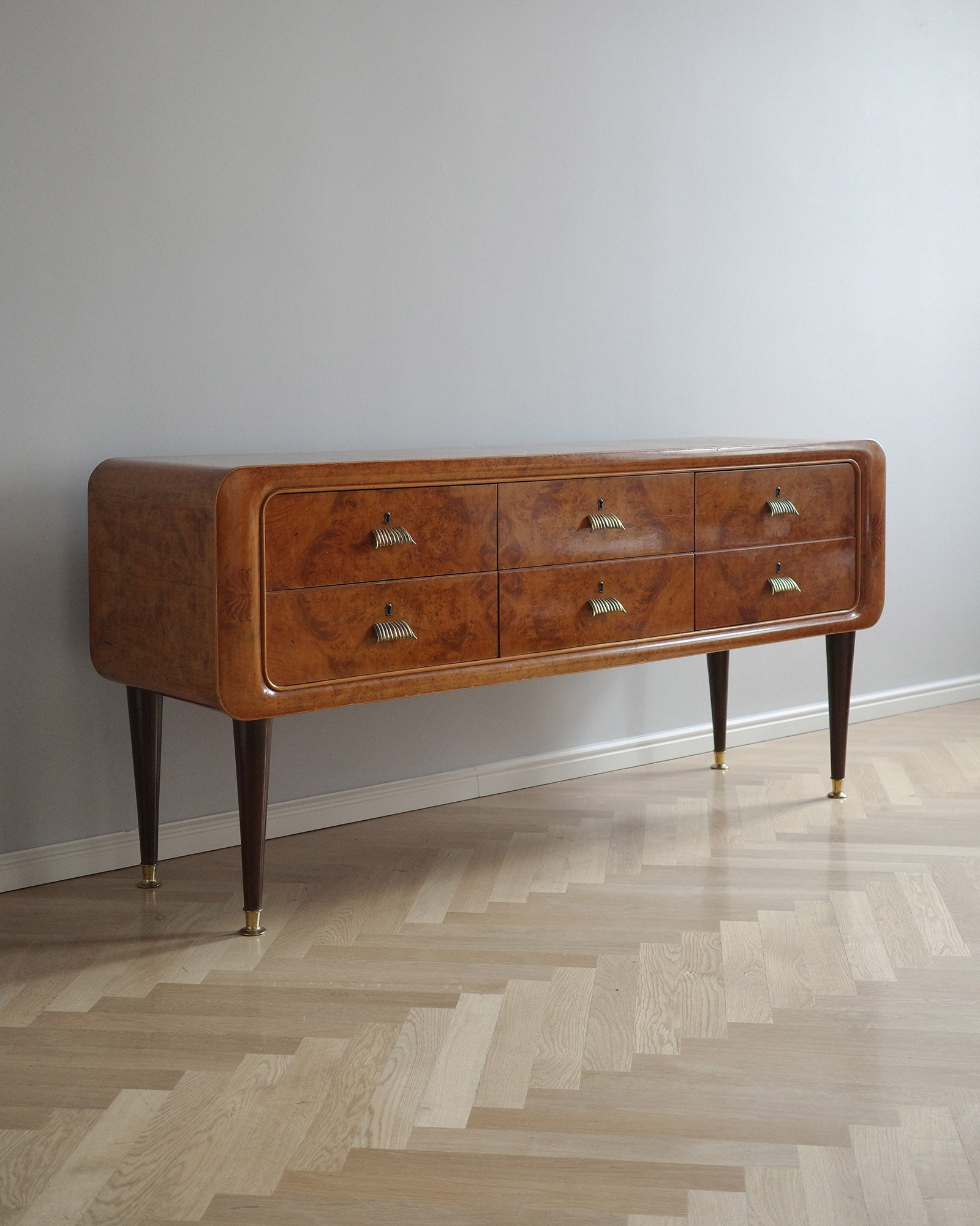 Mid-century komoda s korenicou, 1950s